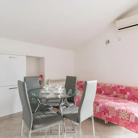 Dk Apartment