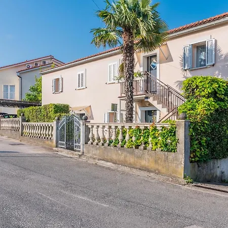 Dk Apartman Malinska