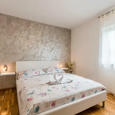Dk Apartment